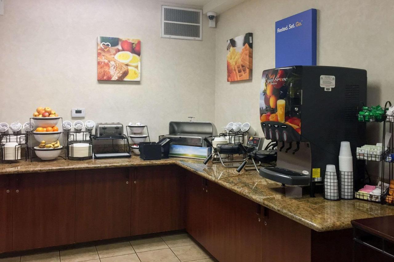Comfort Inn & Suites-Portland Airport Kültér fotó