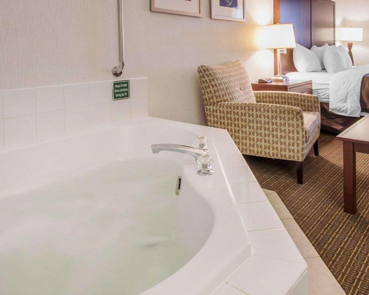 Comfort Inn & Suites-Portland Airport Kültér fotó